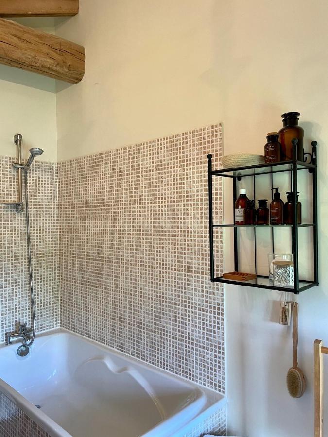 Beautiful Cottage With Private Plunge Pool/Hot Tub - 40 Mins From Puy Du Fou La Chapelle-Saint-Etienne Exterior photo